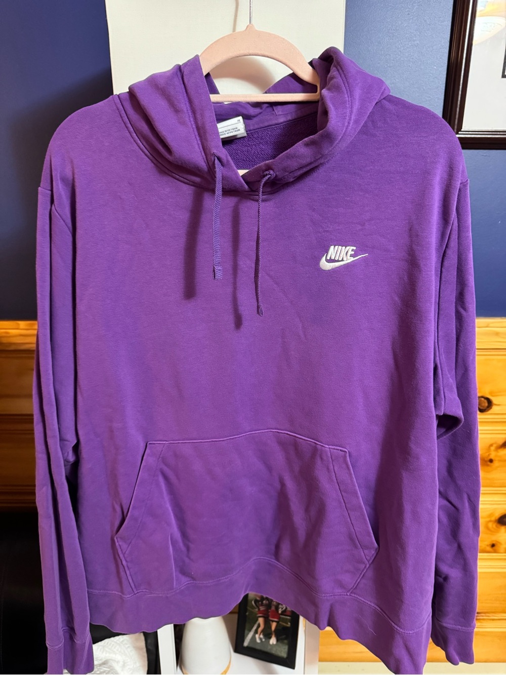 Nike Woman’s Purple Pullover Hoodie Sweatshirt